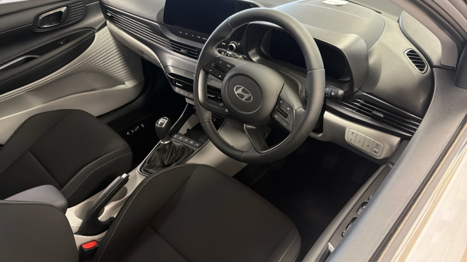 Hyundai i20 1.0T GDi 90 Tech Line 5dr Petrol Hatchback - Image 11